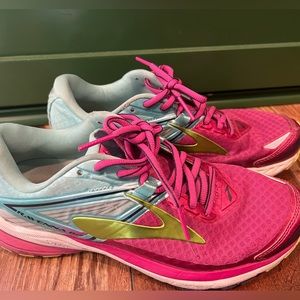Brooks Ravenna Womens 6.5